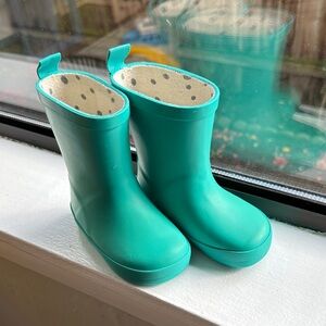 Ten Little Rainboots | size 7